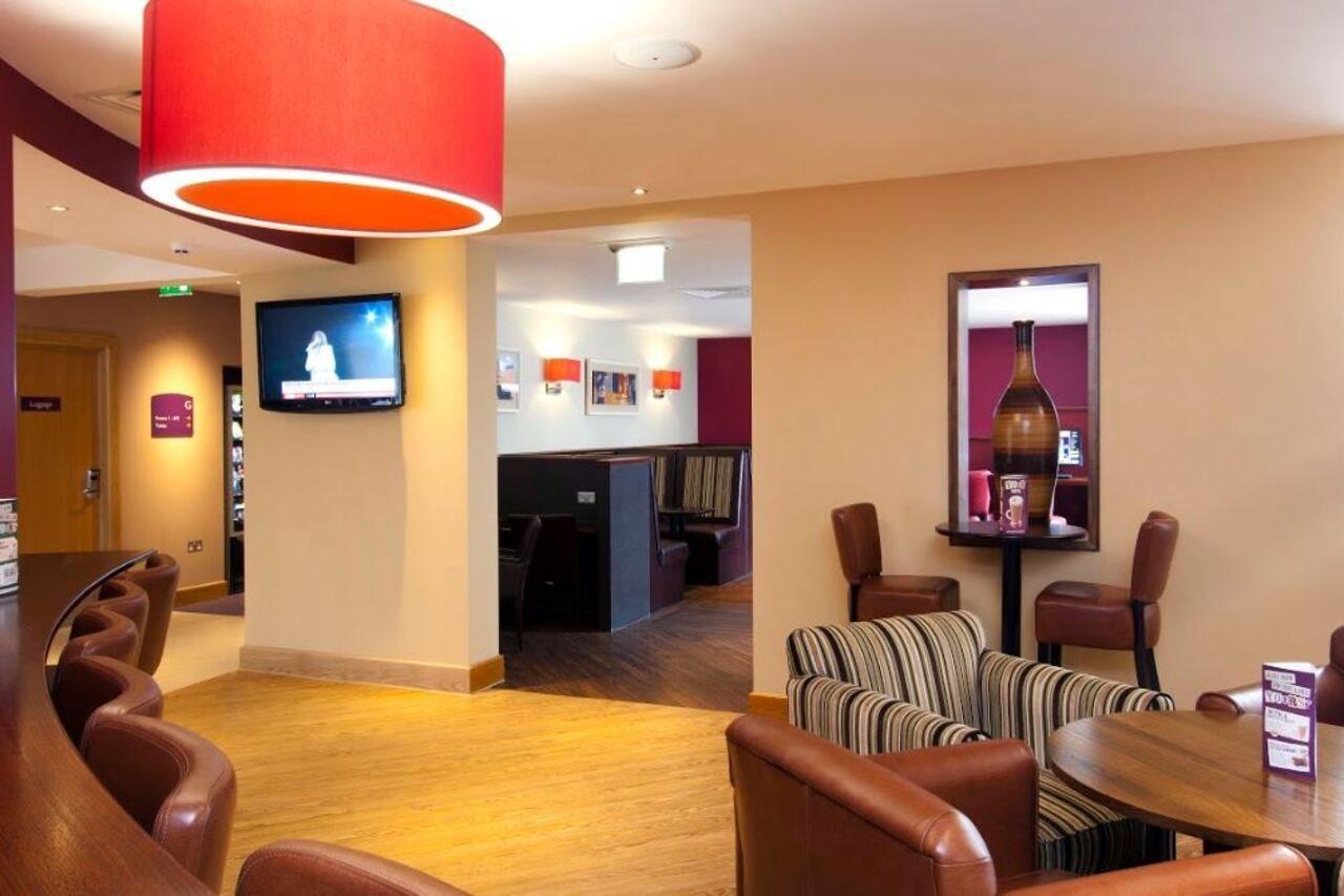 Premier Inn London Heathrow Terminal 5 West Drayton  Exterior foto
